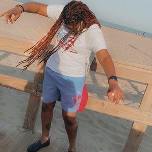 Meet your Posher, Kisha